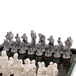 Шахматы Русские сказки с доской из натурального камня Змеевик Decorative Thematic Chess варинант исполнения - 2 | Loft Concept в Москве