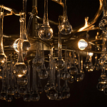 Потолочная люстра в виде ветвей деревьев золотого цвета с прозрачными подвесками-каплями Droplet Chandelier варинант исполнения - 6 | Loft Concept в Москве