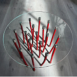 Дизайнерский журнальный стол с круглой прозрачной столешницей и основанием в виде красных металлических тросов Wires варинант исполнения - 1 | Loft Concept в Москве