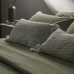 Чехол на подушку мятного цвета с бахромой и объемным узором Ethnic mix варинант исполнения - 6 | Loft Concept в Москве