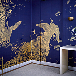 Обои ручная роспись в стиле Арт-деко Whistler Peacocks Colourway SC-100 on Empire Blue dyed silk варинант исполнения - 2 | Loft Concept в Москве