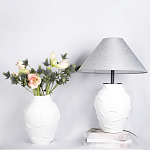 Декоративная ваза белая керамическая с абстрактным объемным декором Molecule Collection варинант исполнения - 4 | Loft Concept в Москве