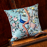 Подушка декоративная с изображением птицы в саду Chinoiserie Bird in the Garden Cushion варинант исполнения - 2 | Loft Concept в Москве