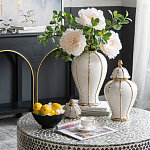 Ваза с золотыми полосами на белом фоне Chinoiserie Ceramics варинант исполнения - 3 | Loft Concept в Москве