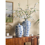 Ваза фарфоровая с узким горлышком и синими цветочными мотивами Independence варинант исполнения - 6 | Loft Concept в Москве