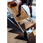 Дизайнерское кресло на металлическом каркасе с подставкой для ног Poltronova Mies Armchair варинант исполнения - 8 | Loft Concept в Москве