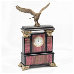 Часы настольные из родонита и бронзы с декором в виде орла Eagle Stone Clock варинант исполнения - 2 | Loft Concept в Москве
