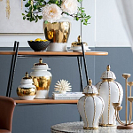 Ваза с золотыми полосами на белом фоне Chinoiserie Ceramics варинант исполнения - 4 | Loft Concept в Москве