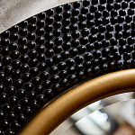 Зеркало в черной фактурной раме с золотым кантом Summon the Light варинант исполнения - 3 | Loft Concept в Москве