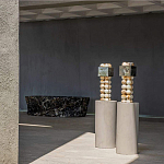 Настольная лампа с основанием из 24 выточенных сферических камней Through Stone варинант исполнения - 4 | Loft Concept в Москве