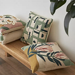 Подушка с цветочным принтом Blooming Elegance Lily варинант исполнения - 6 | Loft Concept в Москве