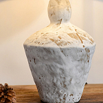 Настольная лампа с керамическим фактурным основанием и тканевым абажуром Eastern Tale варинант исполнения - 4 | Loft Concept в Москве