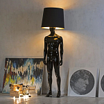Лампа MALE MANNEQUIN LAMP с абажуром открытый позинг варинант исполнения - 3 | Loft Concept в Москве