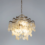 Люстра подвесная с белыми перламутровыми подвесками и изогнутыми золотистыми элементами Диаметр 50 см SHELL Chandelier варинант исполнения - 2 | Loft Concept в Москве